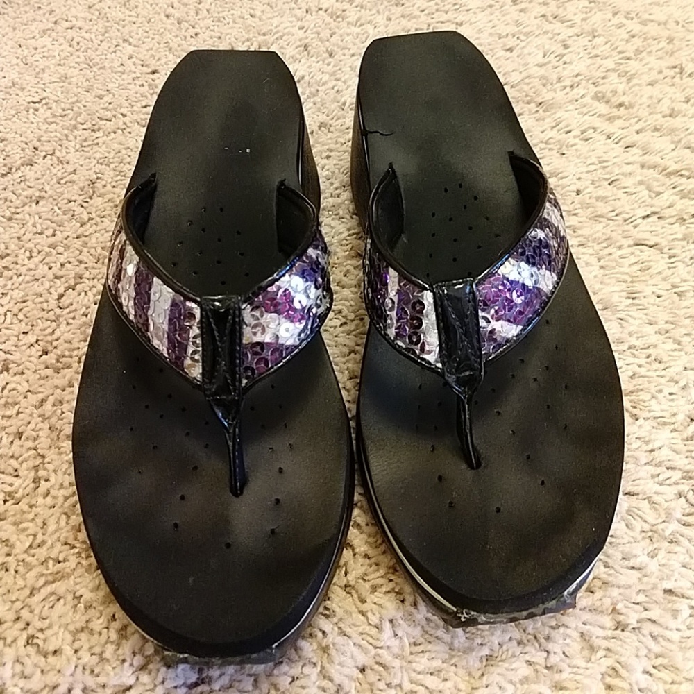 Volatile shoes